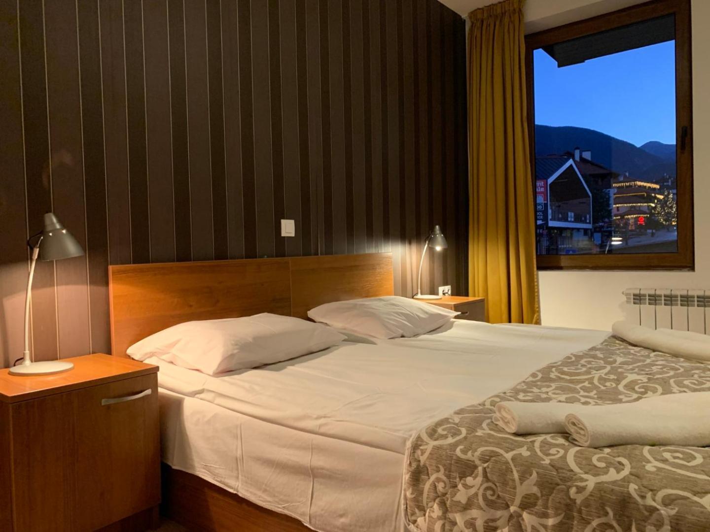 Granat Gondola Lift Apartments Bansko Ngoại thất bức ảnh