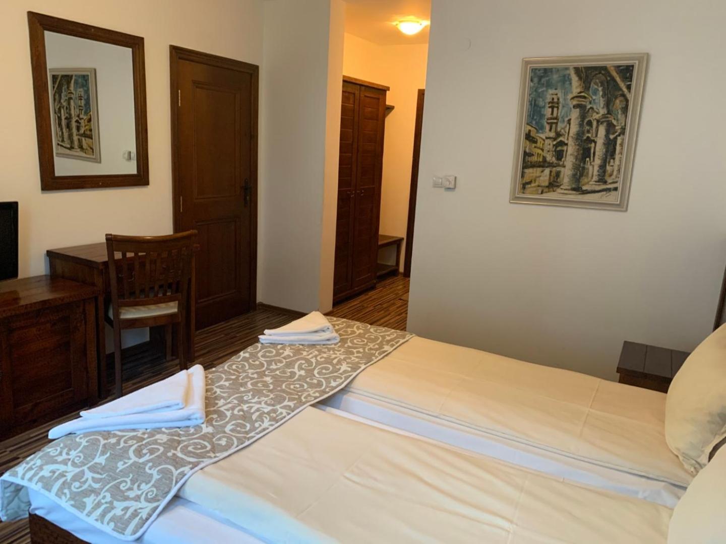 Granat Gondola Lift Apartments Bansko Ngoại thất bức ảnh