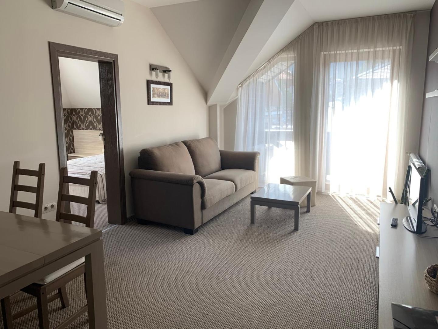 Granat Gondola Lift Apartments Bansko Ngoại thất bức ảnh