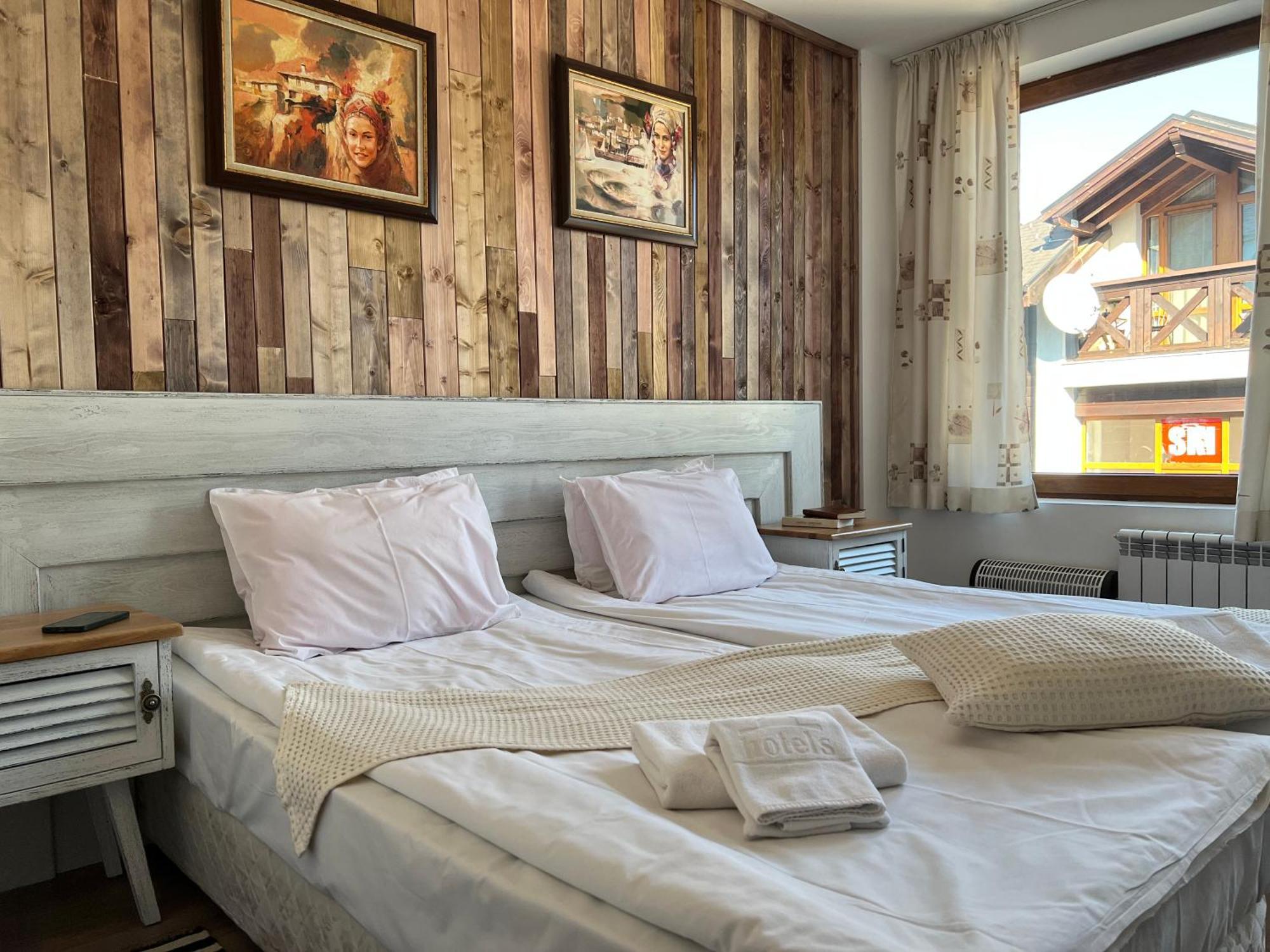 Granat Gondola Lift Apartments Bansko Ngoại thất bức ảnh