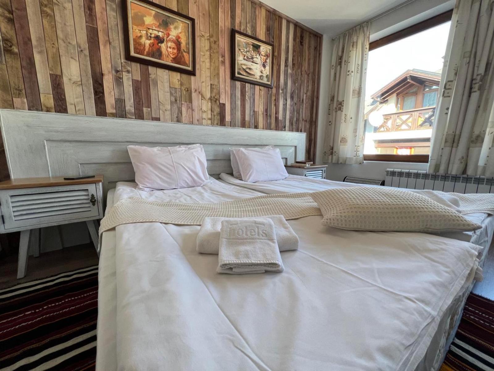 Granat Gondola Lift Apartments Bansko Ngoại thất bức ảnh